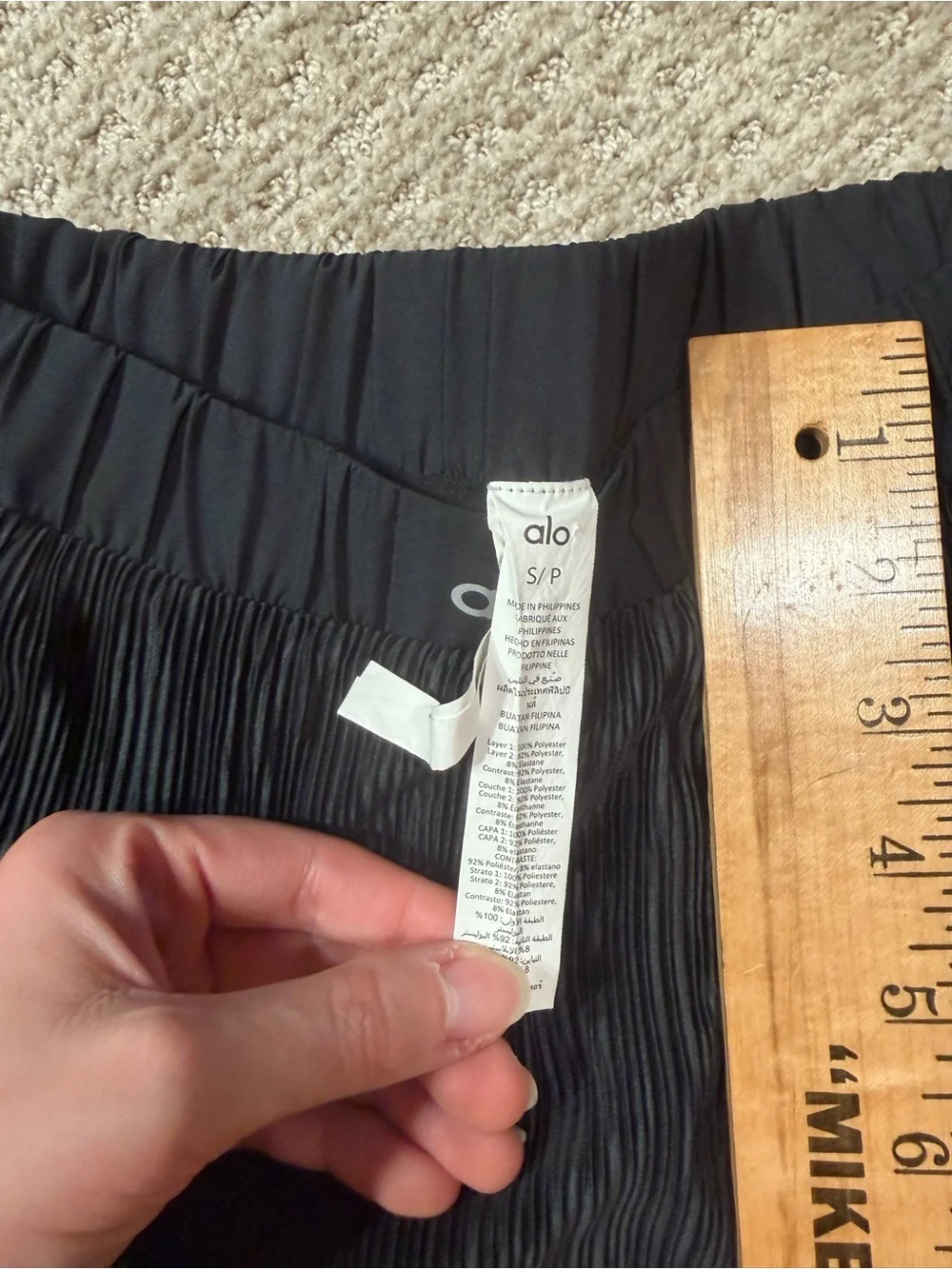 Woman’s black Alo Micro Plisse Tennis Skirt size small